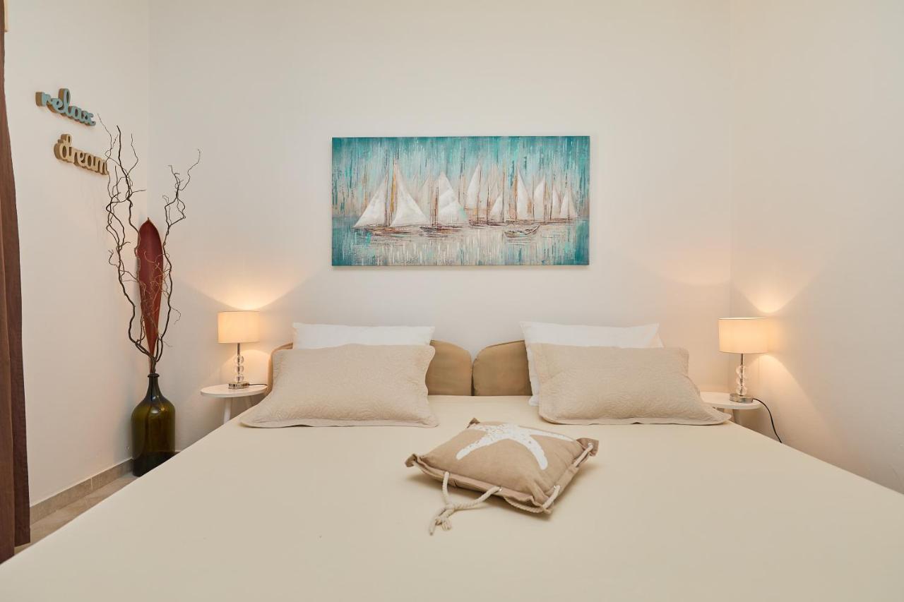 Studio Dolores-Apartment By The Sea Maranovići Exterior foto